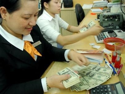 Đề xuất chỉ người Việt được gửi tiết kiệm ngoại tệ Đề xuất chỉ người Việt được gửi tiết kiệm ngoại tệ