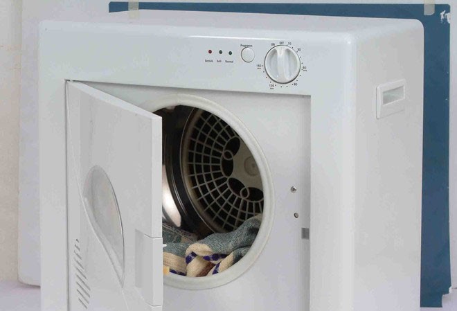 Trường đại học náo động vì kẻ bôi phân vào quần, áo Trường đại học náo động vì kẻ bôi phân vào quần, áo