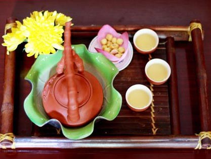 Trà làm từ các loại hoa trị bệnh Trà làm từ các loại hoa trị bệnh