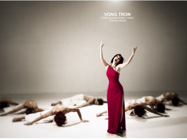 Hồng Nhung hy vọng hồi xuân không chỉ một lần Hồng Nhung hy vọng hồi xuân không chỉ một lần