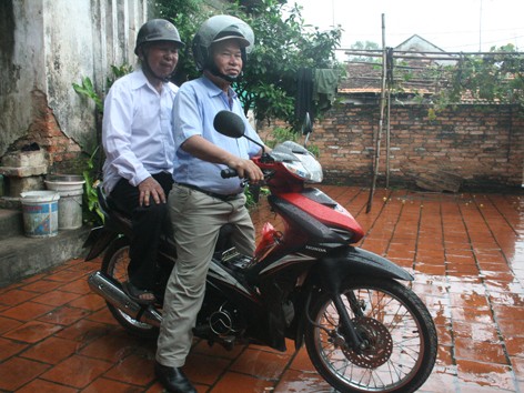 Ba cụ… sinh viên Ba cụ… sinh viên