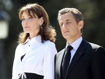 Tôi quả thực là một Đệ nhất phu nhân Bà Carla Bruni cùng ông Sarkozy thăm hoàng gia Tây Ban Nha