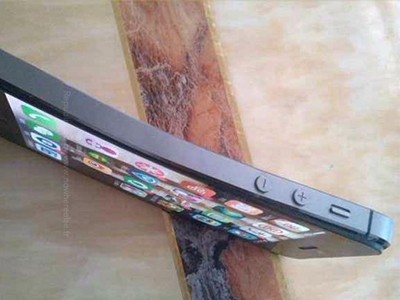 iPhone 5s màn hình cong? iPhone 5s màn hình cong?