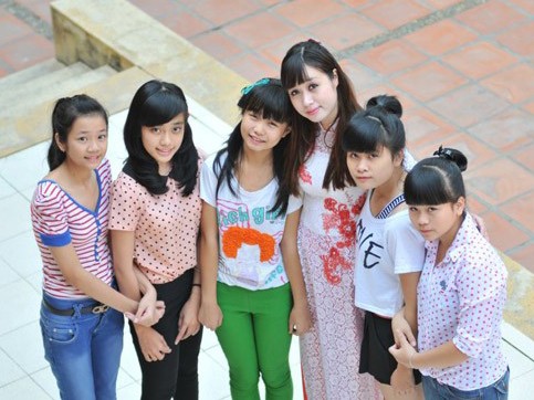 Cô giáo ‘dự báo thời tiết’ xinh đẹp Cô giáo ‘dự báo thời tiết’ xinh đẹp