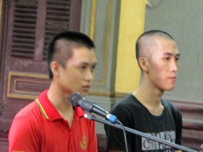 Ly kỳ vụ thiếu nữ bị hãm hiếp trong rừng cao su Ly kỳ vụ thiếu nữ bị hãm hiếp trong rừng cao su