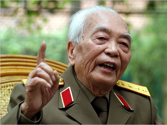 Đại tướng Võ Nguyên Giáp - Một trí tuệ thuyết phục Đại tướng Võ Nguyên Giáp - Một trí tuệ thuyết phục