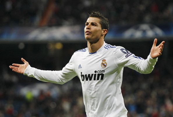 Gặp Juve, Ronaldo chơi tiếp trò 'đếm xác' Gặp Juve, Ronaldo chơi tiếp trò 'đếm xác'