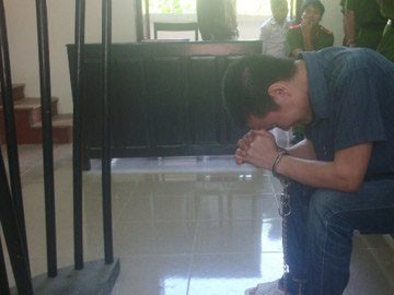 Thiếu nữ xinh đẹp gục chết trong tay kẻ lụy tình Thiếu nữ xinh đẹp gục chết trong tay kẻ lụy tình