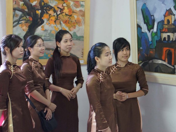 Khai mạc trại sáng tác về biển đảo quê hương Khai mạc trại sáng tác về biển đảo quê hương