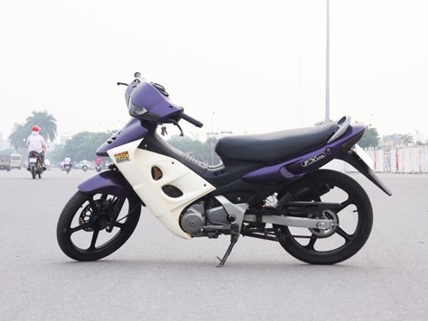 Suzuki FX 125 - 'mơ ước' của dân chơi một thời Suzuki FX 125 - 'mơ ước' của dân chơi một thời