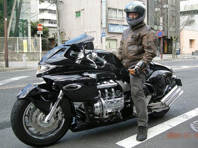 Honda Valkyrie phiên bản độ 'Vua rồng' Honda Valkyrie phiên bản độ 'Vua rồng'