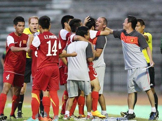 U19 Việt Nam tạm chiếm ngôi đầu bảng U19 Việt Nam tạm chiếm ngôi đầu bảng