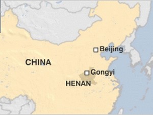 Đâm chém điên loạn bằng rìu, bốn người chết Đâm chém điên loạn bằng rìu, bốn người chết