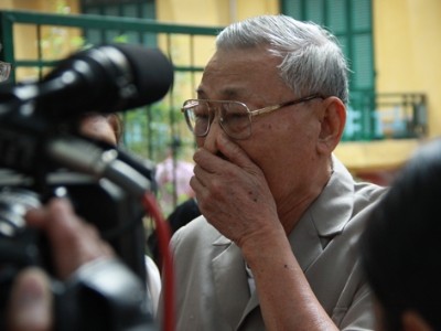 Trung tướng Đồng Sĩ Nguyên: 'Vĩnh biệt một nhân tài' Trung tướng Đồng Sĩ Nguyên: 'Vĩnh biệt một nhân tài'