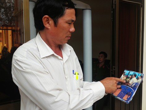 Thay kiểm sát viên vì ăn nhậu với nguyên đơn Thay kiểm sát viên vì ăn nhậu với nguyên đơn