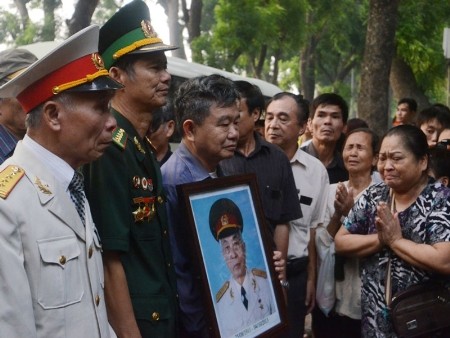 Báo Anh, Mỹ: Chưa vị tướng nào được nhân dân yêu như tướng Giáp Báo Anh, Mỹ: Chưa vị tướng nào được nhân dân yêu như tướng Giáp