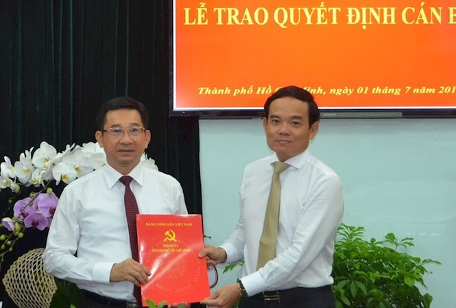 Ông Dương Ngọc Hải làm Phó Trưởng ban Nội chính Thành ủy TPHCM Ông Dương Ngọc Hải nhận quyết định