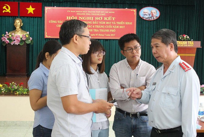 TPHCM 'tuýt còi' hàng loạt cơ quan Thanh tra cấp sở, quận - huyện Lãnh đạo Thanh tra TPHCM trao đổi, cung cấp thông tin cho báo chí