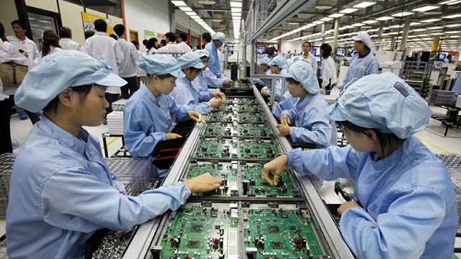 'Không lẽ chúng ta vẫn phải nhập cái cúc để may chiếc áo' Chính sách chưa đi vào doanh nghiệp khiến nhiều đơn vị vẫn khó khăn.