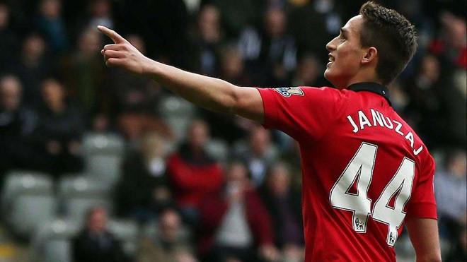 BẢN TIN Thể thao 19H: Van Gaal hứa hẹn với Januzaj Van Gaal khẳng định, không có chuyện ông thải loại Januzaj.
