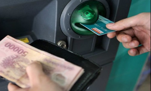 Học sinh cấp 2 có thể sở hữu thẻ ngân hàng Dự thảo Thông tư cho phép cá nhân từ 11 tuổi có thể sở hữu thẻ ngân hàng.