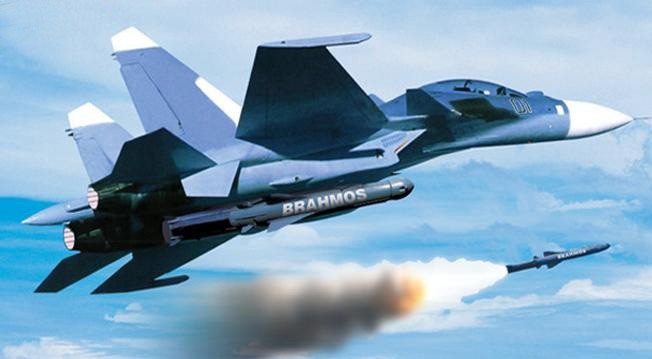 Su-30 Ấn Độ bắn thử tên lửa hành trình nhanh nhất thế giới Mô phỏng Su-30 MKI bắn tên lửa hành trình siêu thanh BrahMos. Ảnh: National Interest