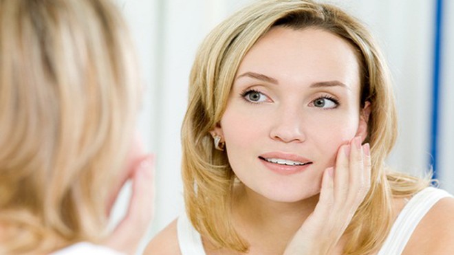 Gương thông minh soi mặt đoán bệnh Wize Mirror đánh giá sức khỏe người sử dụng thông qua kiểm tra gương mặt. Ảnh: Shutterstock.