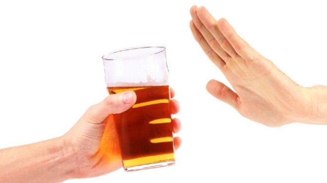 Vì sao không nên pha rượu với nước tăng lực? Vì sao không nên pha rượu với nước tăng lực?