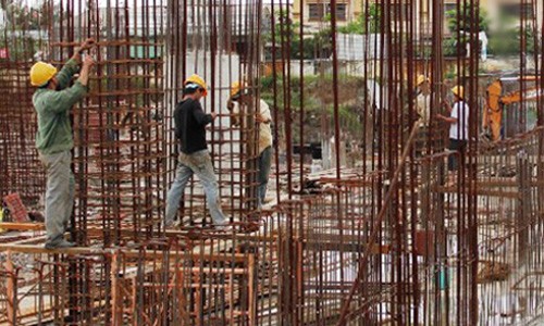 Vốn cho bất động sản ra sao nếu sửa Thông tư 36 Ngân hàng Nhà nước cam kết sẽ lựa chọn thời điểm áp dụng Thông tư 36 sửa đổi hợp lý để không ảnh hưởng tiêu cực tới thị trường bất động sản. Ảnh: Vũ Lê.