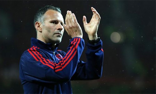 Giggs chê Swansea thiếu tham vọng, từ chối làm HLV Giggs muốn tìm một đội bóng có tham vọng để bắt đầu sự nghiệp HLV.