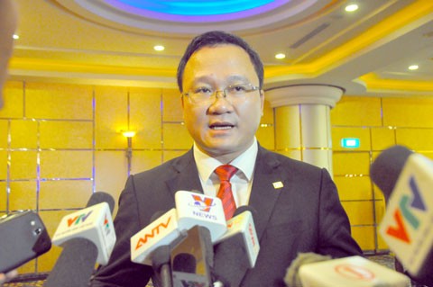 Thu hồi xe “quá đát”: Cần quy định về niên hạn Phó Chủ tịch Uỷ ban ATGTQG Khuất Việt Hùng.