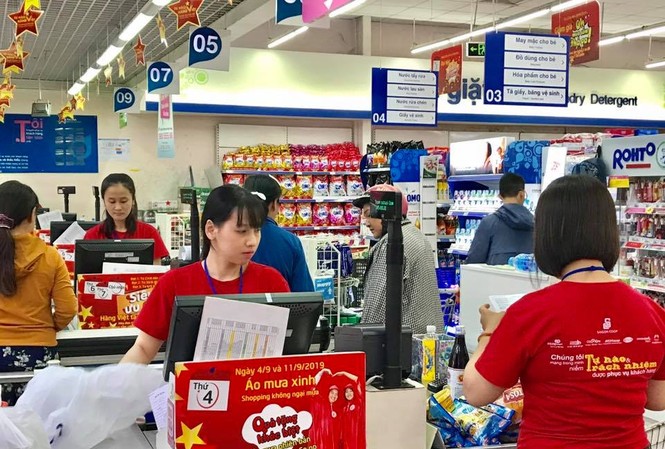 'Sốc giá' tại Co.opmart Ngày Quốc khánh 2-9, khi đến mua sắm tại hệ thống siêu thị Coopmart và đại siêu thị Co.opXtra trong cả nước, khách hàng mặc áo cờ đỏ sao vàng sẽ được nhận phần quà giá trị cao.