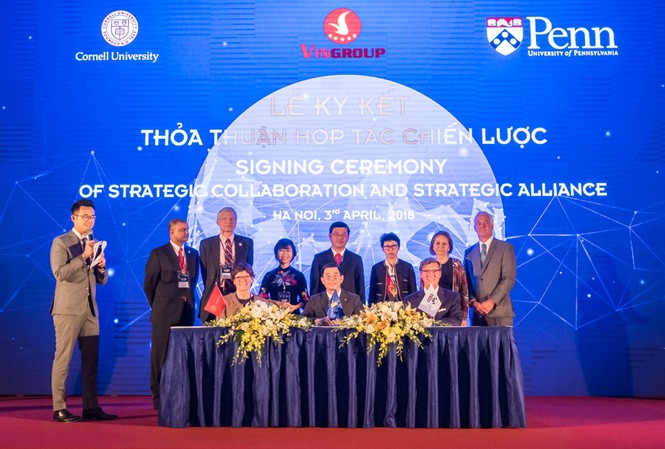 Dự án đại học Vinuni công bố định hướng tuyển sinh năm học 2020-2021 Để xây dựng nền tảng của Đại học Tinh hoa, VinUni đã ký kết thỏa thuận hợp tác chiến lược với 2 Đại học Tinh hoa hàng đầu thế giới là Cornell và U Penn vào tháng 4.2018.
