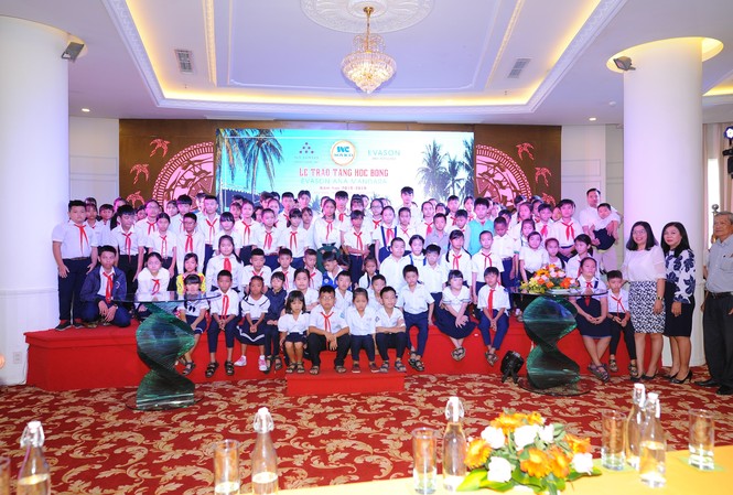 Học bổng Evason Ana Mandara tiếp sức học sinh nghèo vượt khó tỉnh Khánh Hòa Học bổng Evason Ana Mandara tiếp sức học sinh nghèo vượt khó tỉnh Khánh Hòa