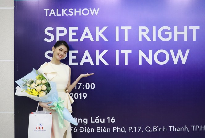 Nắm bắt bí quyết học tiếng Anh thời 4.0 cùng Á hậu Thùy Dung Á hậu Thùy Dung trở lại UEF trong talkshow “truyền lửa” học tập tiếng Anh