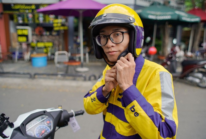 Thu nhập ổn định từ nghề xe ôm công nghệ Anh Hoàng Quang Khang, một trong những beBike xuất sắc của cuộc thi Tay Lái Vàng