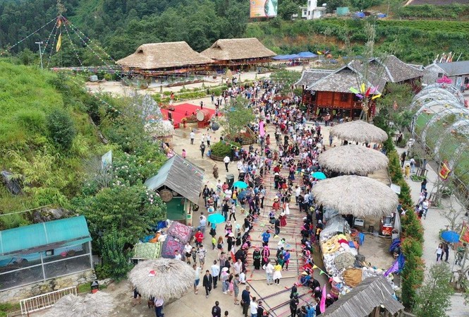 Sun World Fansipan Legend: 'Điểm du lịch văn hóa hấp dẫn hàng đầu thế giới 2019' Sun World Fansipan Legend: 'Điểm du lịch văn hóa hấp dẫn hàng đầu thế giới 2019'
