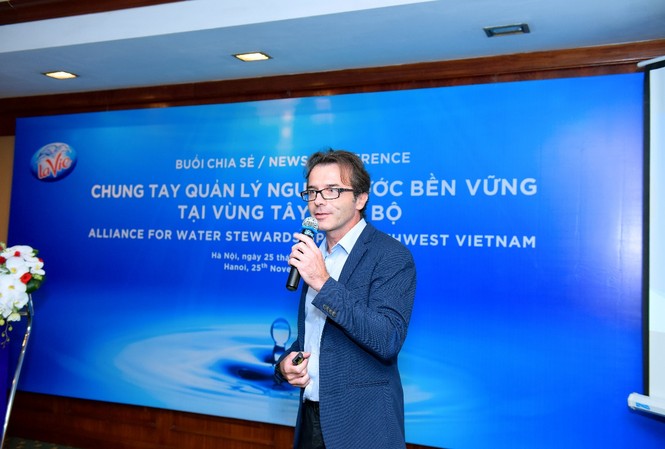 Chung tay bảo vệ nguồn nước: Hàng nghìn người dân hưởng lợi Ông Marc Alary, phụ trách Phát triển Bền vững về Môi trường và Nước, Nestlé Waters - châu Á