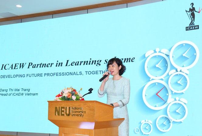 Triển khai thành công chương trình tích hợp chứng chỉ CFAB vào đào tạo chính quy Bà Đặng Thị Mai Trang, Trưởng Đại diện ICAEW tại Việt Nam chia sẻ về chương trình hợp tác giữa ICAEW và các trường Đại học