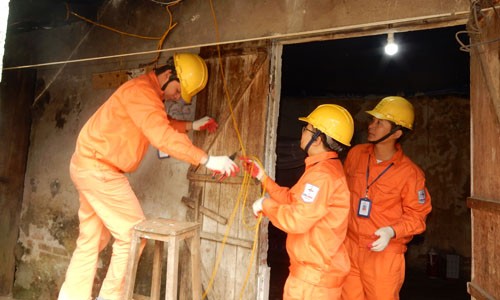 EVNHANOI: Phát triển bền vững luôn gắn với trách nhiệm trước cộng đồng xã hội EVNHANOI thực hiện các hoạt động An sinh xã hội