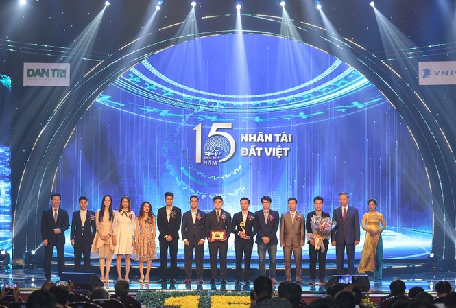 'Ai sẽ giải bài toán của Việt Nam nếu không phải chính người Việt' 'Ai sẽ giải bài toán của Việt Nam nếu không phải chính người Việt'