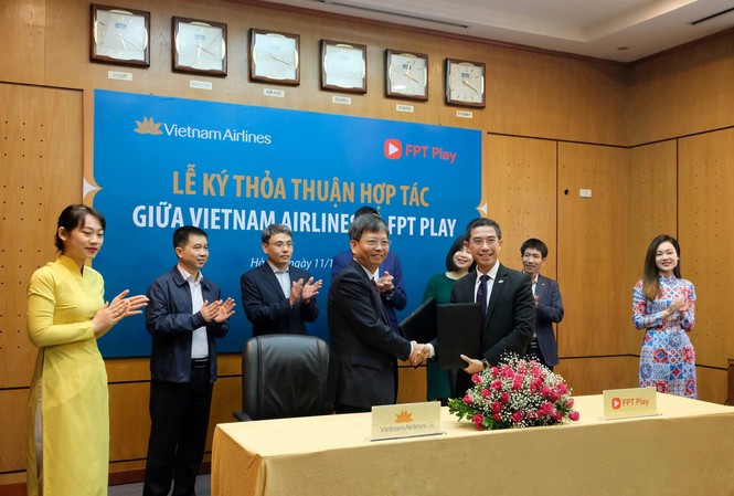 Triển khai ứng dụng FPT Play trên chuyến bay nội địa của Vietnam Airlines Triển khai ứng dụng FPT Play trên chuyến bay nội địa của Vietnam Airlines
