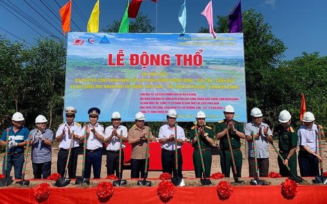 Mở rộng gấp đôi tuyến đường 900 tỷ - bất động sản bắc đảo Phú Quốc “lên hương”? Mở rộng gấp đôi tuyến đường 900 tỷ - bất động sản bắc đảo Phú Quốc “lên hương”?