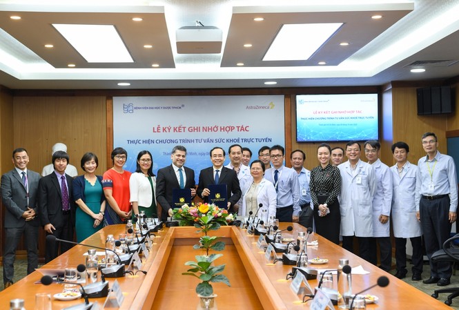 BV ĐH Y Dược TP.HCM và Công ty AstraZeneca Việt Nam hợp tác tư vấn sức khỏe trực tuyến BV ĐH Y Dược TP.HCM và Công ty AstraZeneca Việt Nam hợp tác tư vấn sức khỏe trực tuyến