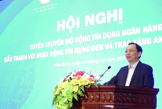 Agribank đồng hành cùng ngành ngân hàng, đấu tranh với hoạt động tín dụng đen Đồng chí Đào Minh Tú - Phó Thống đốc thường trực NHNN phát biểu khai mạc hội nghị