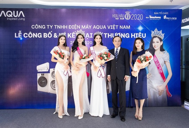 Hoa hậu Việt Nam 2020 Đỗ Thị Hà là đại sứ thương hiệu của AQUA Việt Nam Lễ công bố và ký kết Đại sứ thương hiệu AQUA Việt Nam có sự tham dự của Top 3 Hoa hậu Việt Nam 2020 và bà Phạm Kim Dung - Phó trưởng Ban tổ chức cuộc thi