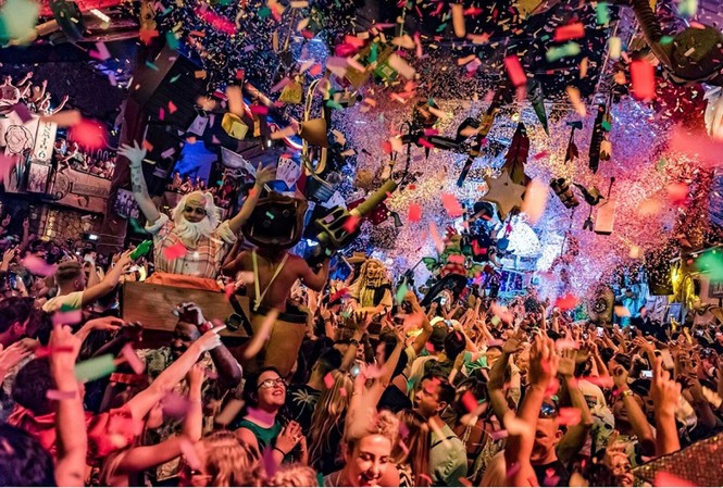 Tinh hoa hội tụ tại Grand World Hòn đảo Ibiza lại là hình mẫu của khả năng đánh thức tiềm năng vô tận từ nền kinh tế đêm