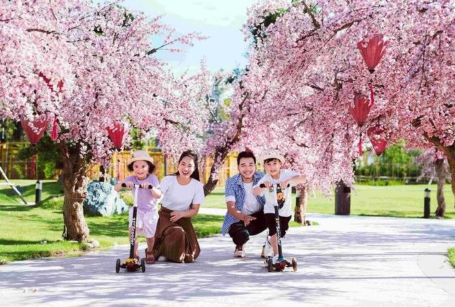Băn khoăn chọn nhà của phụ huynh – Nỗi lòng chỉ khi có con mới hiểu Công viên, sân trẻ em, sân thể thao để vui chơi, khám phá; trường học và cộng đồng văn minh để phát triển trí tuệ, nhân cách là những tiêu chí chọn cha mẹ đề cao khi chọn mua nhà (Ảnh: Vinhomes Smart City)