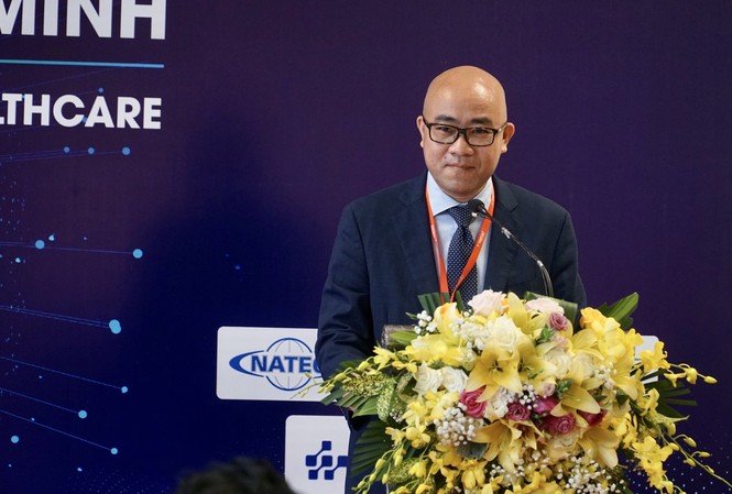 Chuyển đổi số cho y tế thông minh : Sức mạnh từ sự kết nối Ông Ngô Thanh Sơn – Phó Tổng Giám đốc VMED Group, Trưởng làng Công nghệ Y tế phát biểu khai mạc hội thảo