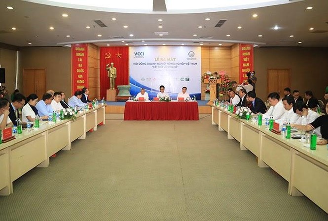 Bà Nguyễn Thị Diễm Hằng được bổ nhiệm phó chủ tịch VCAC Toàn cảnh buổi ra mắt Hội đồng Doanh nghiệp Nông nghiệp Việt Nam